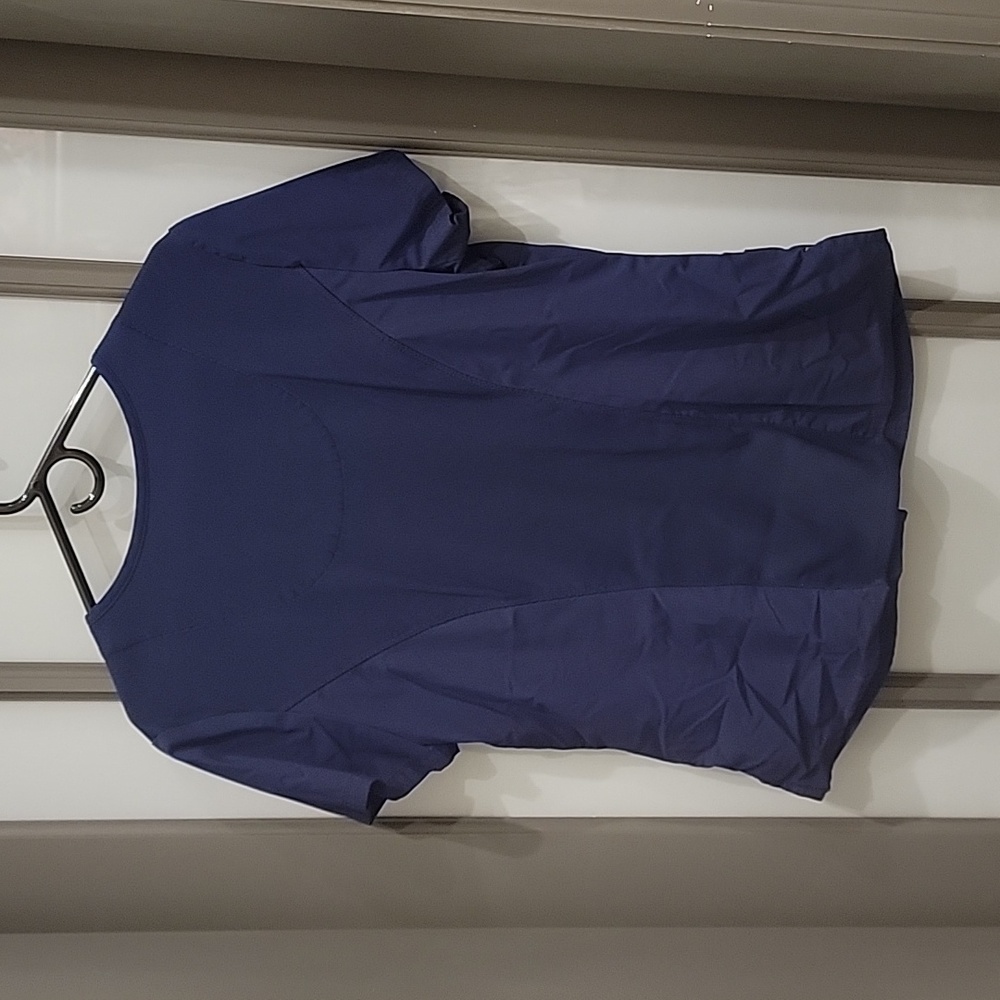 Motion Scrubs Set - Picture 3 of 7